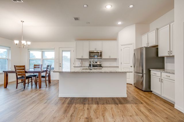 3125 Arbor View Drive, Burleson, TX 76028