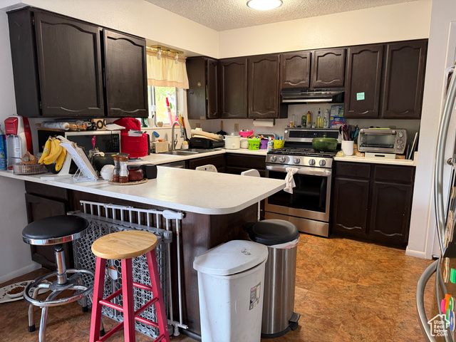 690 FREEDOM DR, North Salt Lake, UT 84054