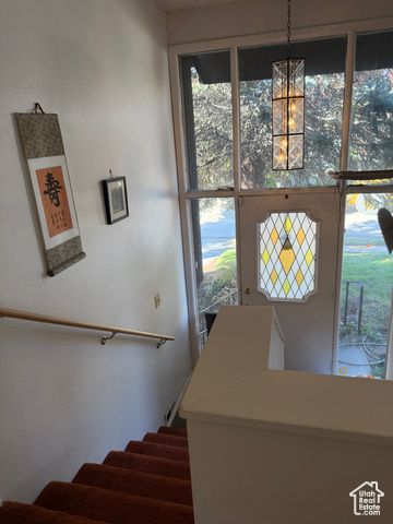 690 FREEDOM DR, North Salt Lake, UT 84054