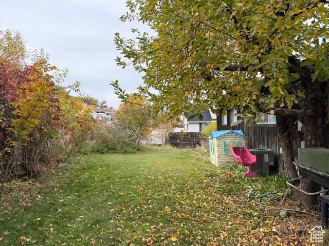 690 FREEDOM DR, North Salt Lake, UT 84054