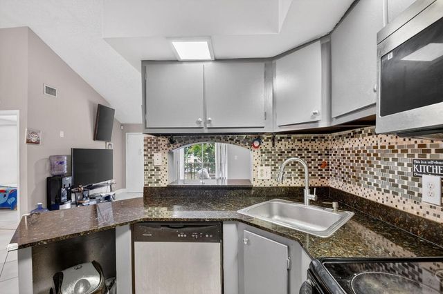 4191 S 57th Avenue G Avenue, Greenacres, FL 33463