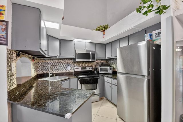 4191 S 57th Avenue G Avenue, Greenacres, FL 33463