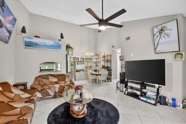 4191 S 57th Avenue G Avenue, Greenacres, FL 33463