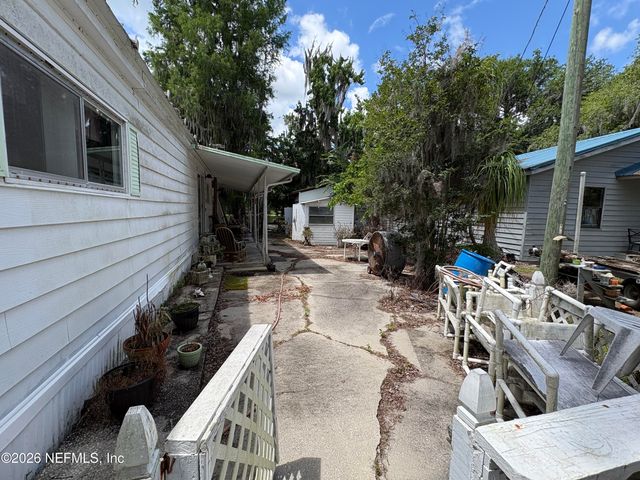 161 SMITH Lane, Satsuma, FL 32189