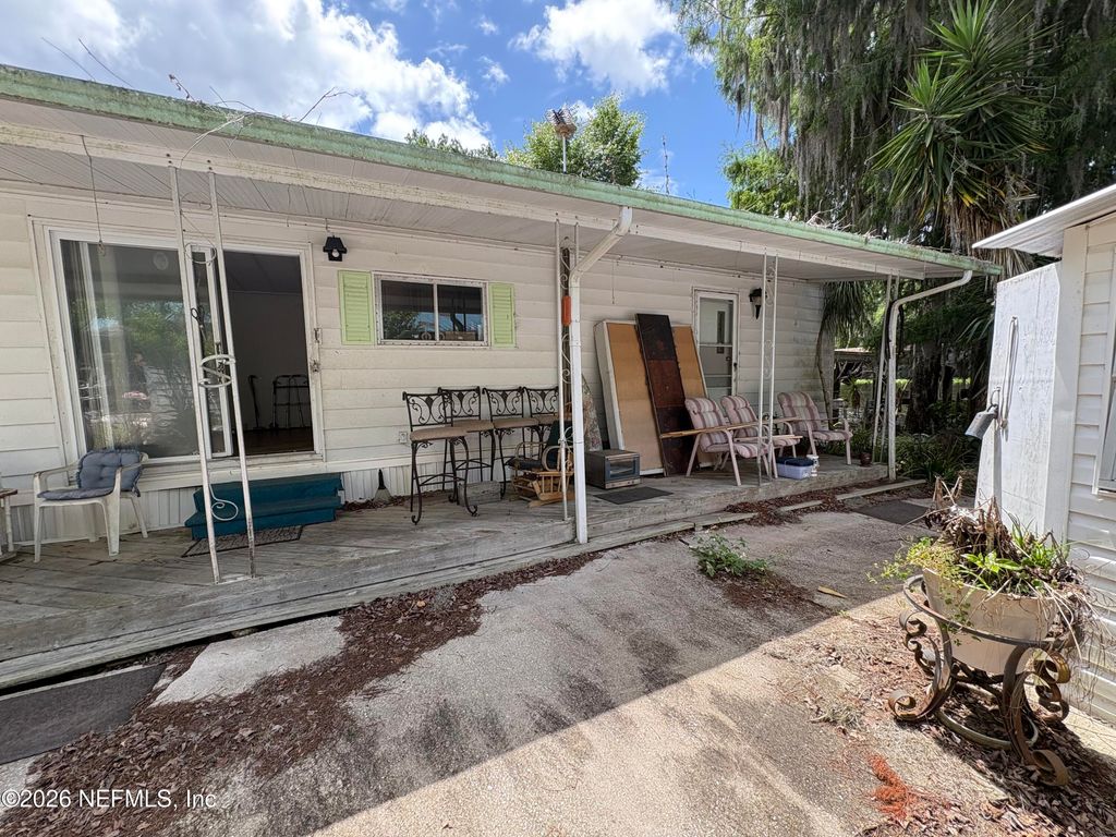 161 SMITH Lane, Satsuma, FL 32189