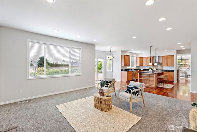 2131 Huntington Loop SE, Olympia, WA 98513