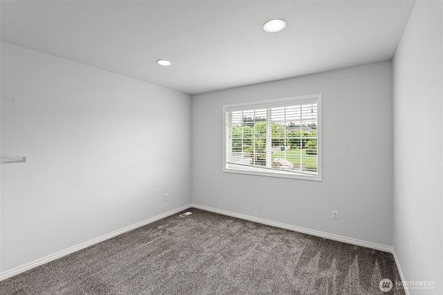 2131 Huntington Loop SE, Olympia, WA 98513