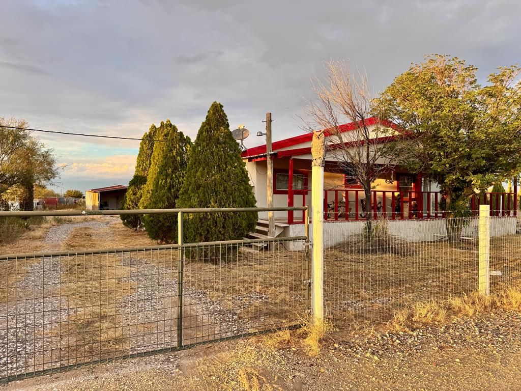 646 Private Rd, Fort Stockton, TX 79735