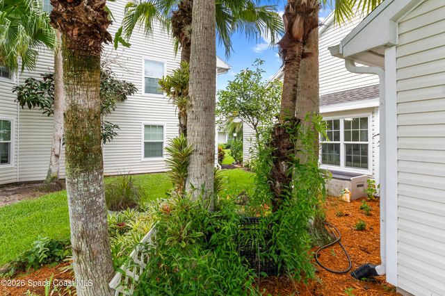 1965 Westminster Circle 2, Vero Beach, FL 32966