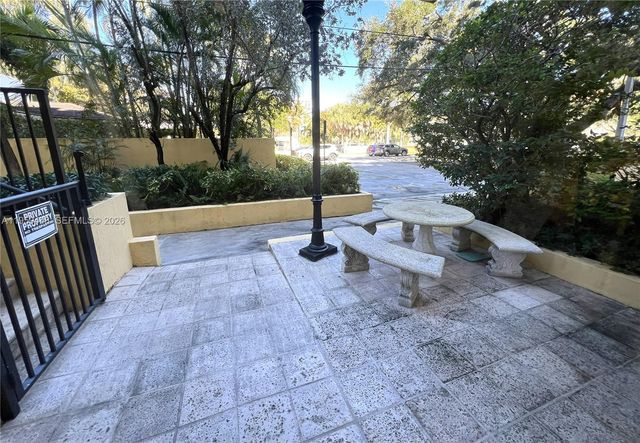 101 Sidonia Ave 304, Coral Gables, FL 33134