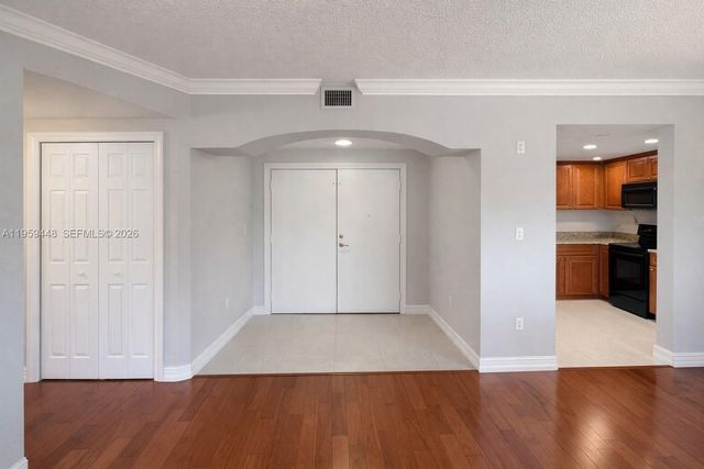 101 Sidonia Ave 304, Coral Gables, FL 33134