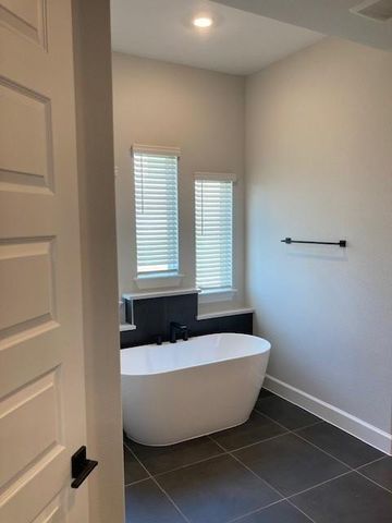 120 Prairie Clover DR, Dripping Springs, TX 78620