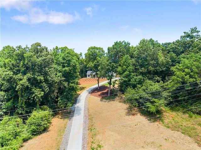 412 Jess Hunt Road, Cleveland, GA 30528
