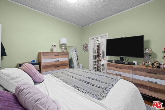 1558 N Kenmore Avenue, Los Angeles, CA 90027