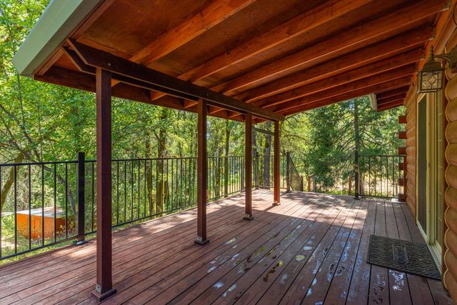3560 Mining Brook Rd, Placerville, CA 95667
