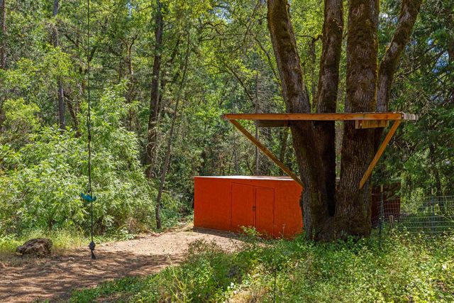 3560 Mining Brook Rd, Placerville, CA 95667