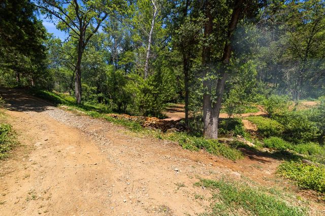3560 Mining Brook Rd, Placerville, CA 95667