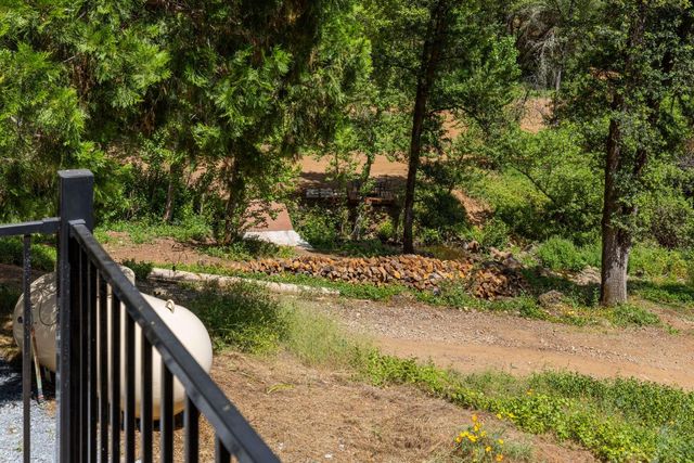 3560 Mining Brook Rd, Placerville, CA 95667