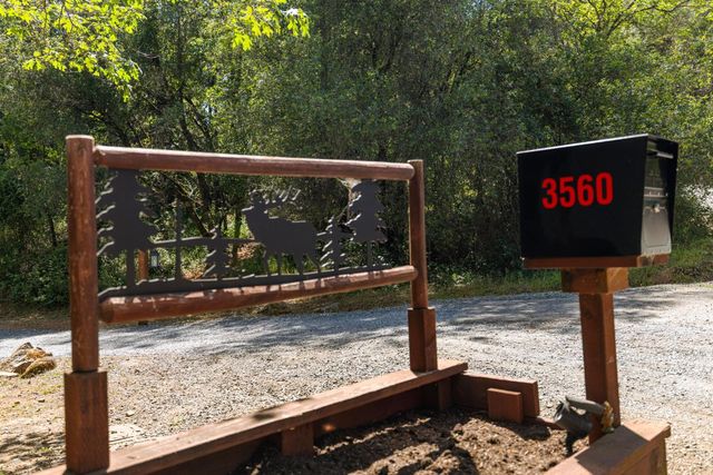 3560 Mining Brook Rd, Placerville, CA 95667