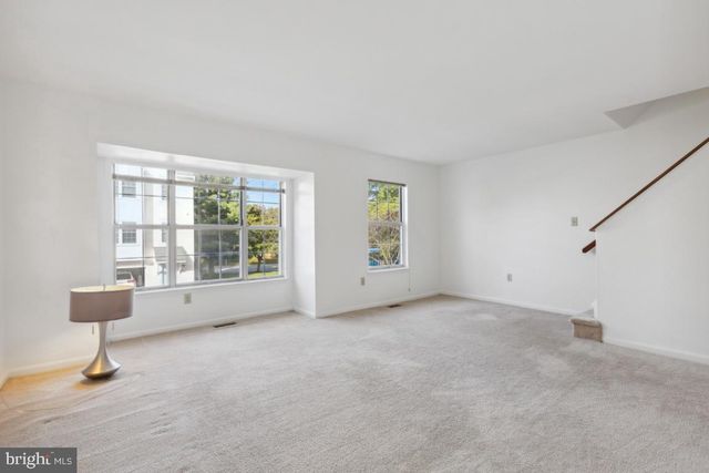 18221 FOX CHASE CIR, Olney, MD 20832