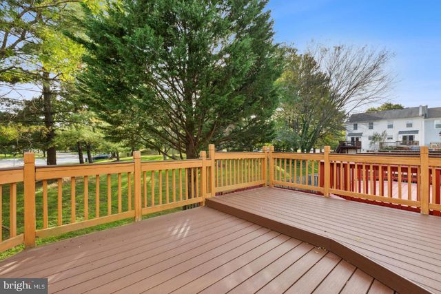 18221 FOX CHASE CIR, Olney, MD 20832