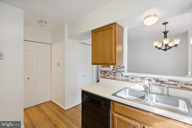 18221 FOX CHASE CIR, Olney, MD 20832