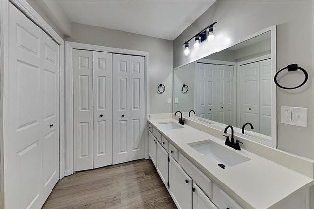 4241 Glenforest Way NE, Roswell, GA 30075