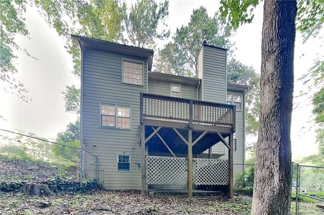 4241 Glenforest Way NE, Roswell, GA 30075