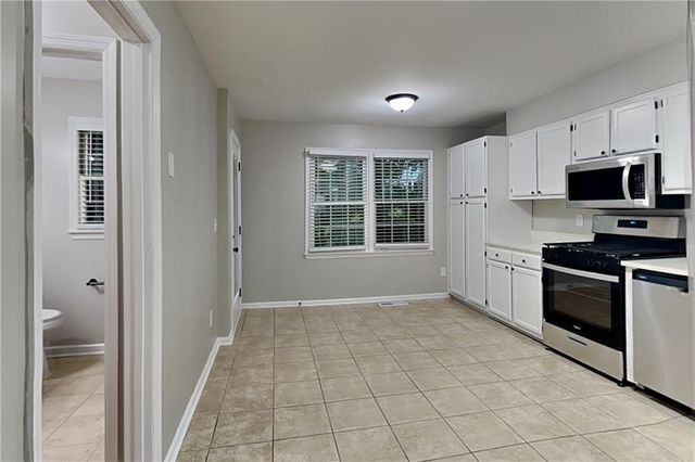 4241 Glenforest Way NE, Roswell, GA 30075