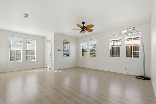 706 Ward Way, Folsom, CA 95630