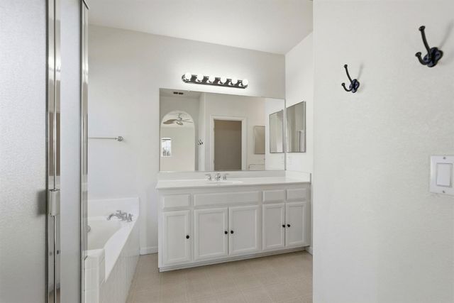 706 Ward Way, Folsom, CA 95630