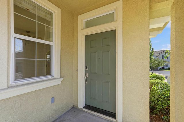 706 Ward Way, Folsom, CA 95630