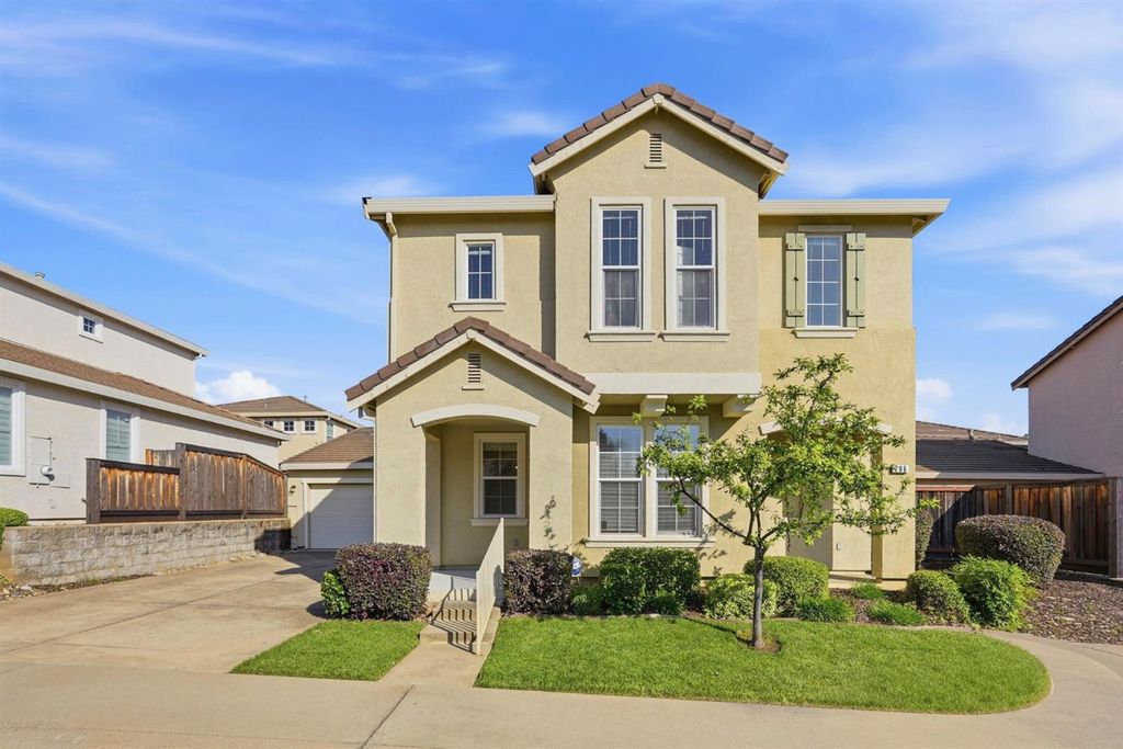706 Ward Way, Folsom, CA 95630