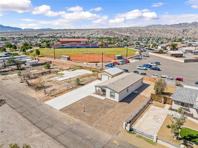 1917 Morning Glory Trail, Bullhead City, AZ 86442