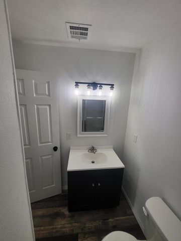 1003 8th Avenue NW, Miami, OK 74354