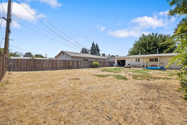 1728 S Church Street, Visalia, CA 93277