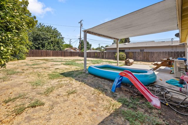 1728 S Church Street, Visalia, CA 93277