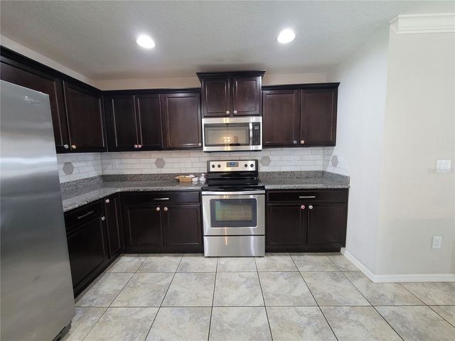 27542 DESERT WILLOW WAY, Wesley Chapel, FL 33544