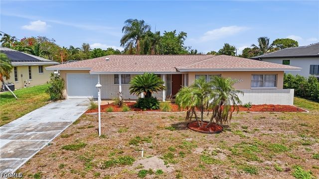 5117 Rutland CT, Cape Coral, FL 33904