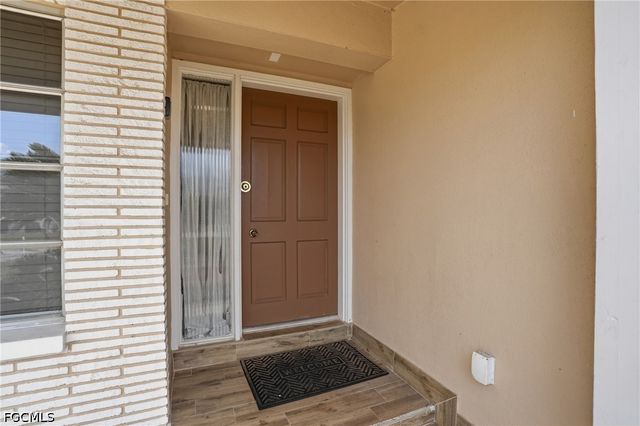 5117 Rutland CT, Cape Coral, FL 33904