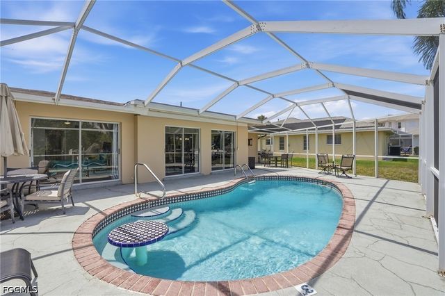 5117 Rutland CT, Cape Coral, FL 33904