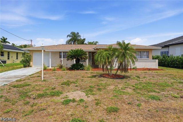 5117 Rutland CT, Cape Coral, FL 33904