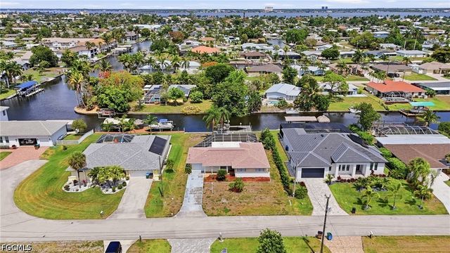 5117 Rutland CT, Cape Coral, FL 33904