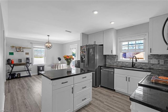 54 Avella CT, Newport News, VA 23601