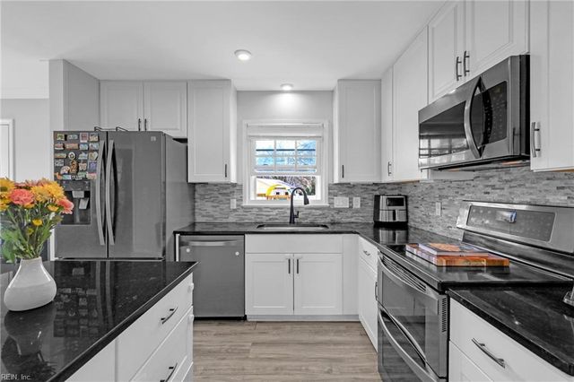 54 Avella CT, Newport News, VA 23601