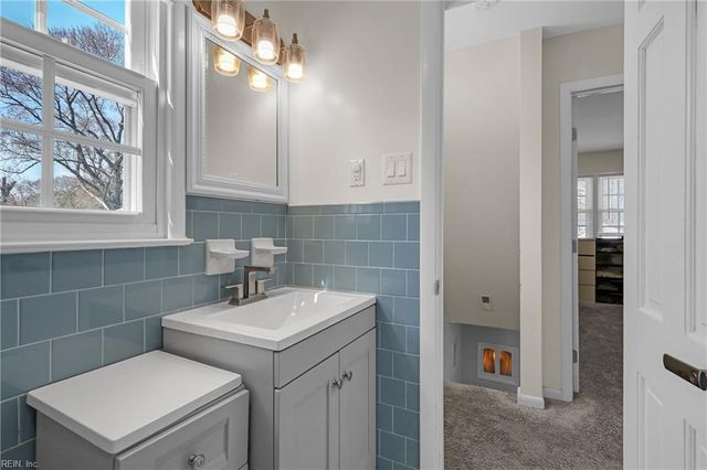 54 Avella CT, Newport News, VA 23601