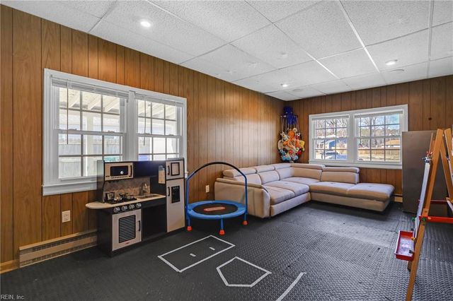 54 Avella CT, Newport News, VA 23601