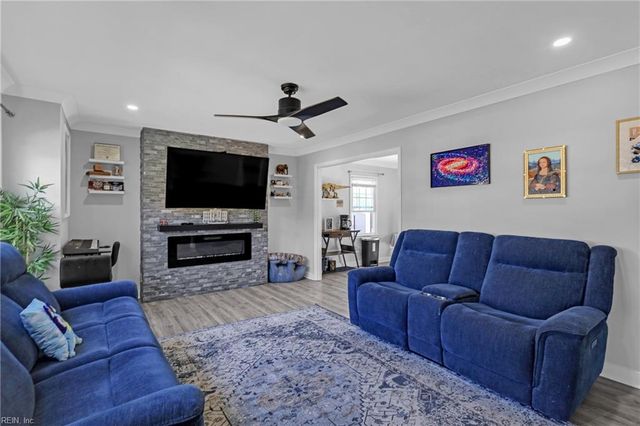 54 Avella CT, Newport News, VA 23601