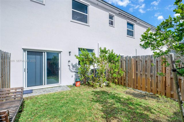 16266 SW 291st St, Homestead, FL 33033