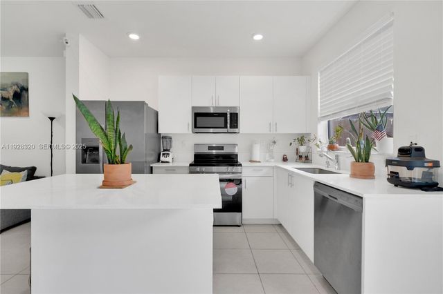 16266 SW 291st St, Homestead, FL 33033